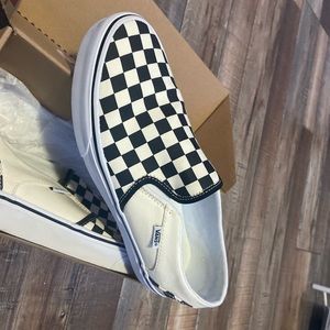 black and white checkered vans